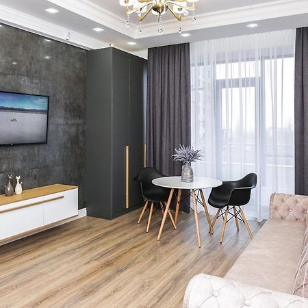 Double Skyhouse Exclusive Apartments Chisinau Eksteriør bilde