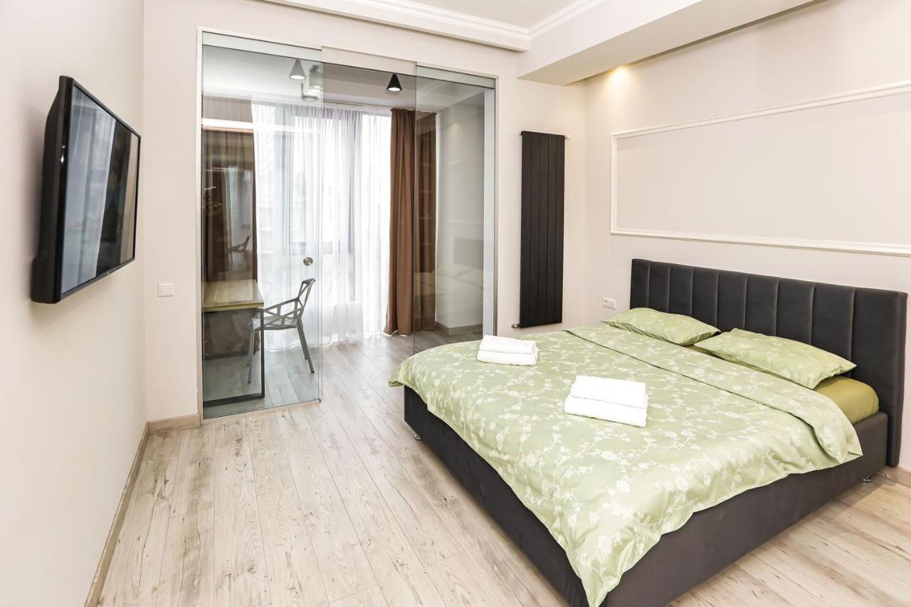 Double Skyhouse Exclusive Apartments Chisinau Eksteriør bilde