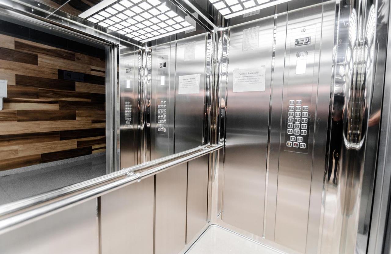 Double Skyhouse Exclusive Apartments Chisinau Eksteriør bilde