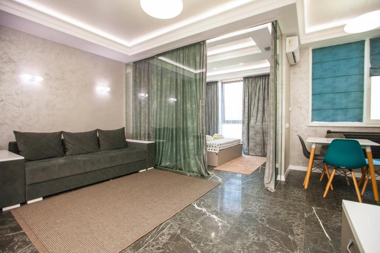 Double Skyhouse Exclusive Apartments Chisinau Eksteriør bilde