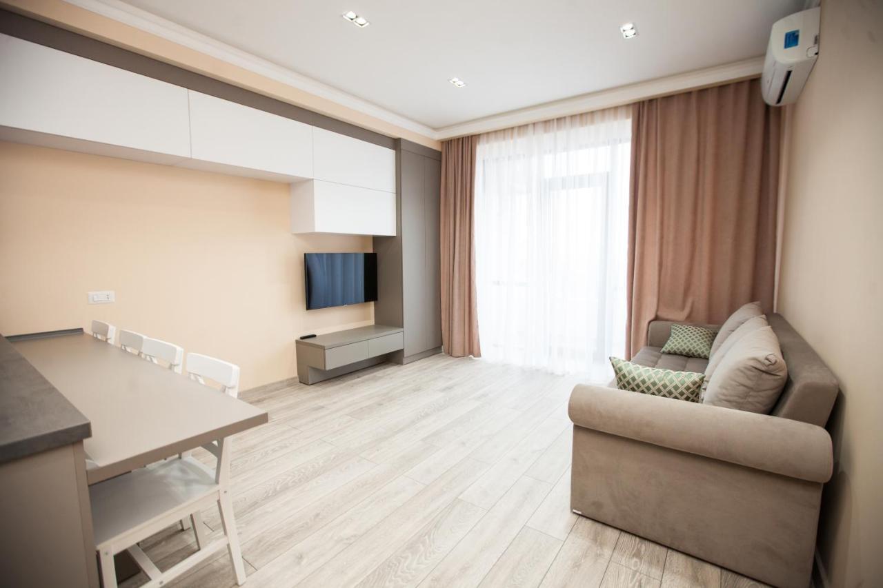 Double Skyhouse Exclusive Apartments Chisinau Eksteriør bilde