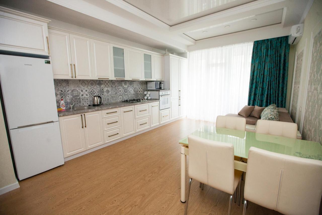Double Skyhouse Exclusive Apartments Chisinau Eksteriør bilde