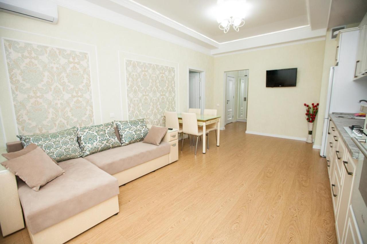 Double Skyhouse Exclusive Apartments Chisinau Eksteriør bilde