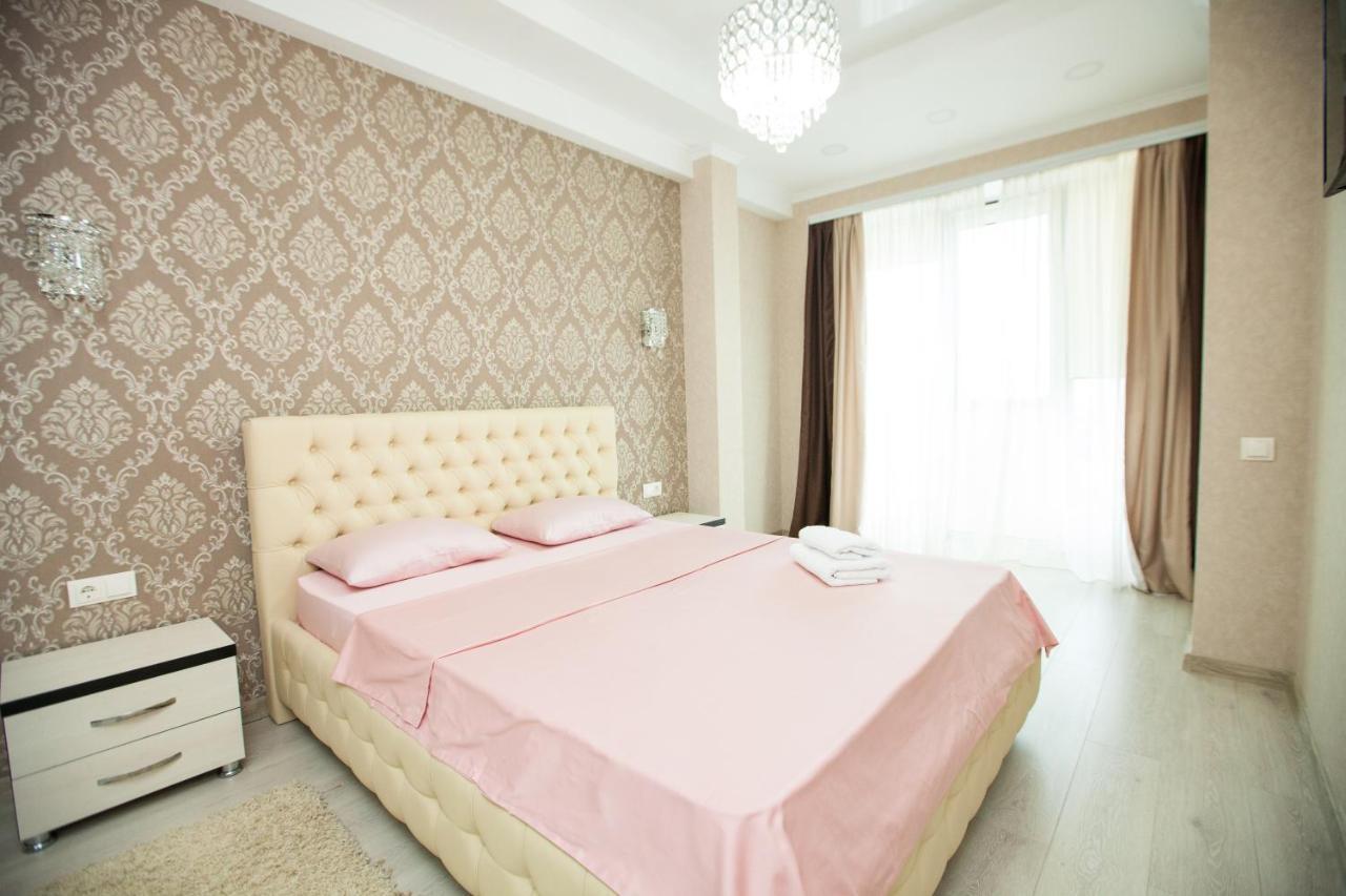 Double Skyhouse Exclusive Apartments Chisinau Eksteriør bilde