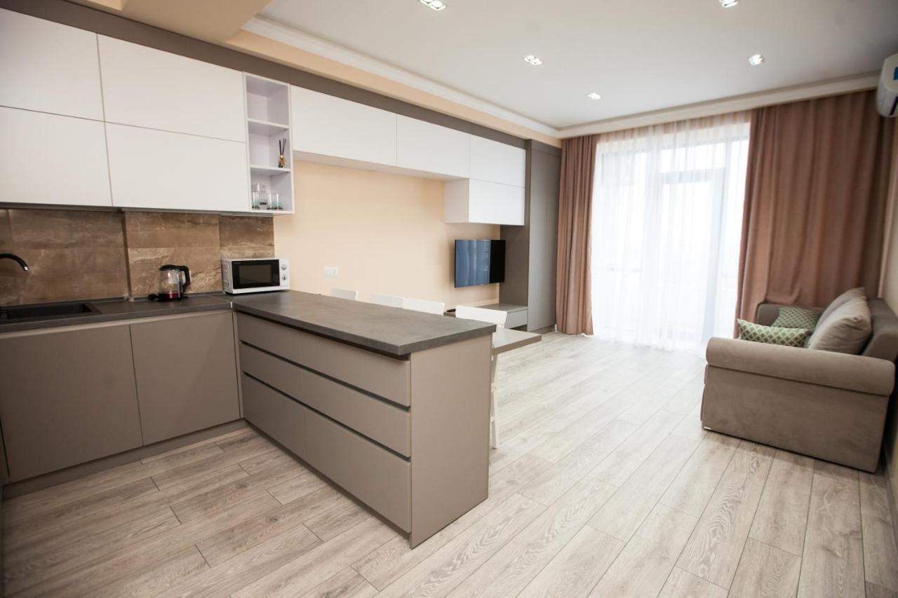 Double Skyhouse Exclusive Apartments Chisinau Eksteriør bilde