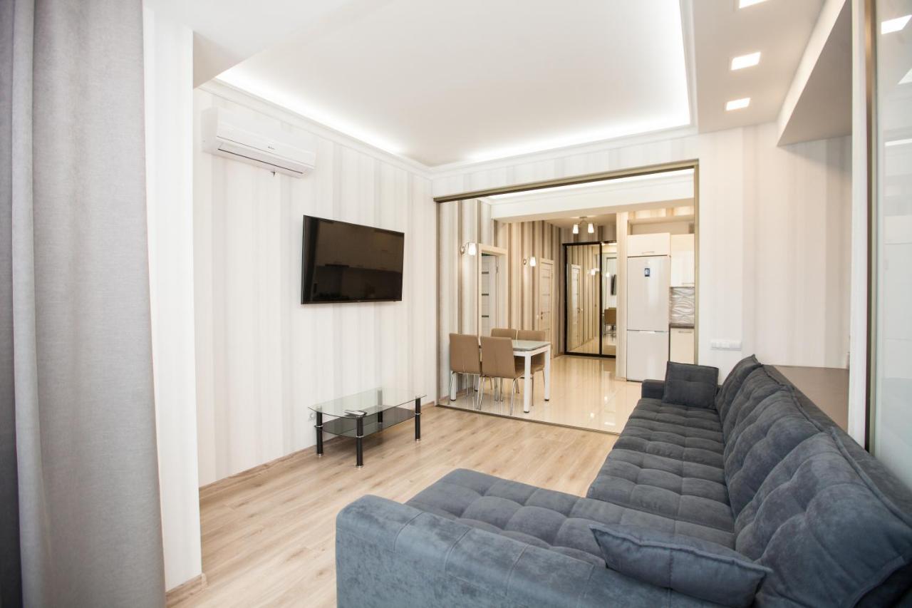 Double Skyhouse Exclusive Apartments Chisinau Eksteriør bilde
